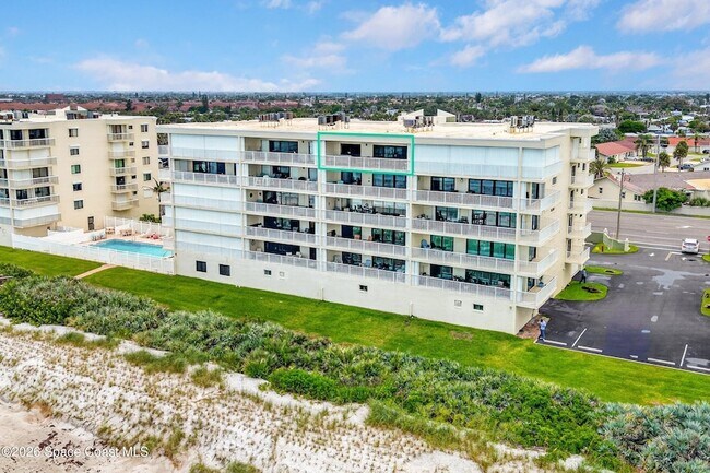 Building Photo - 403 Jimmy Buffett Mem Hwy