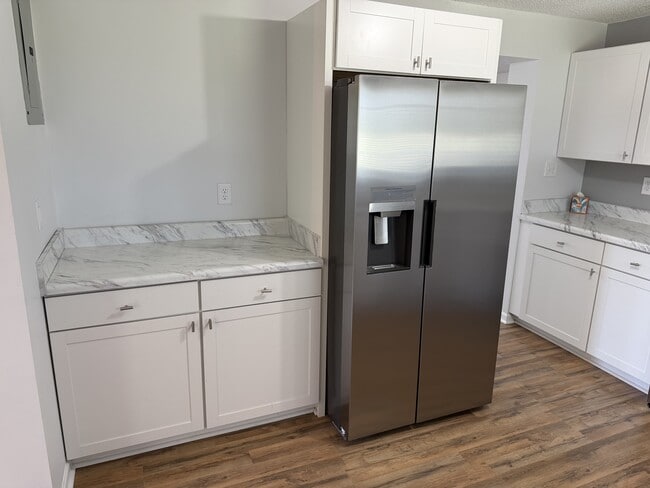 Building Photo - 1273 Halltown Rd