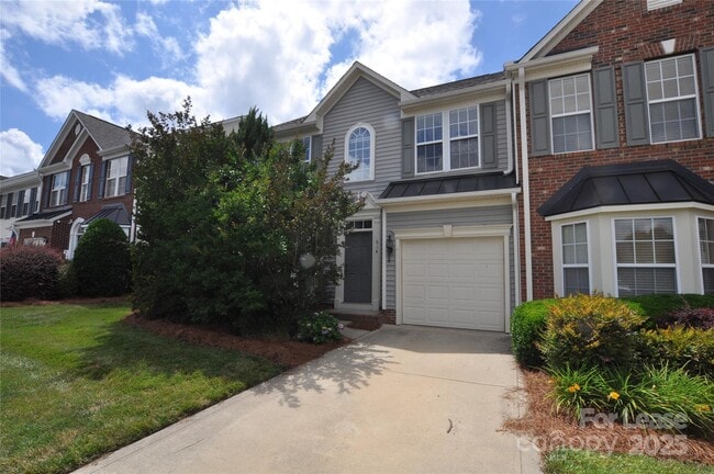 Building Photo - 614 Bayou Cir