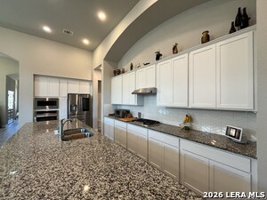 Building Photo - 12318 Upton Park