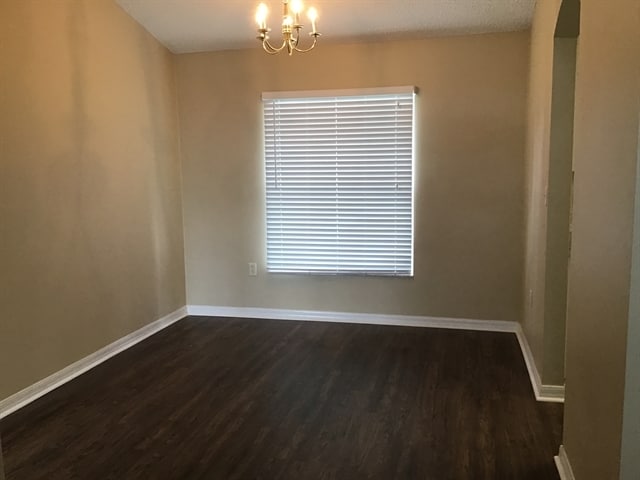 Building Photo - 558 Hatcher St SE