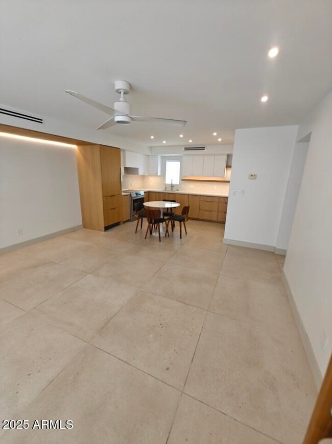 Building Photo - 7601 E 2nd St