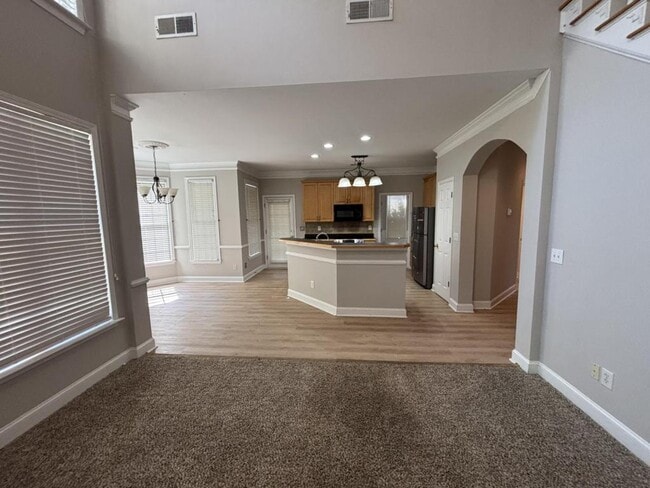 Building Photo - 5465 Vinings Lake Way SW