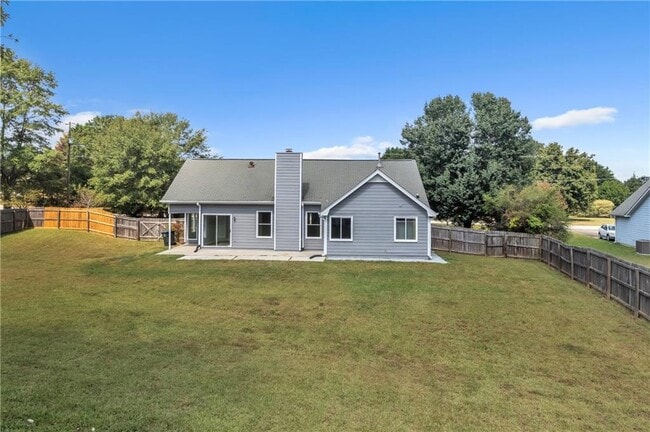 Building Photo - 250 Meadow View Dr