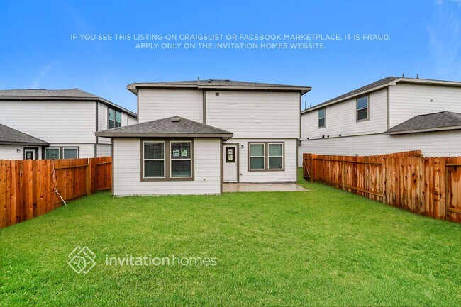 Building Photo - 5624 Poinsettia Pl