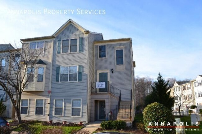 Primary Photo - 20H Sandstone Ct