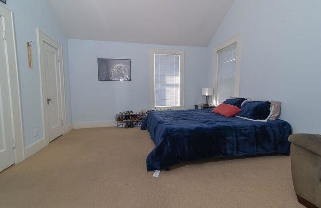 Building Photo - 2832 Salado St