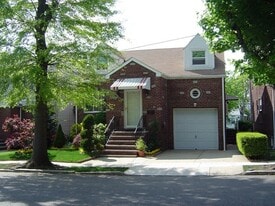 Building Photo - 509 Saint Pauls Ave