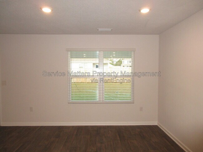 Building Photo - 5588 Lancelot Trl