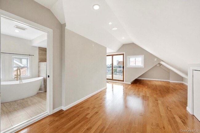 Building Photo - 308 Bedell St