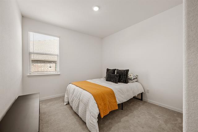 Building Photo - 3200 Willow Ter Ln