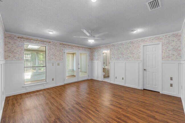Building Photo - 101 Hands Cove Ln