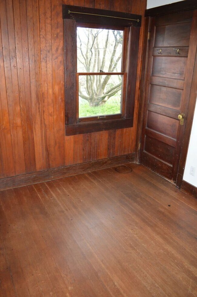 Building Photo - SanCarlos141