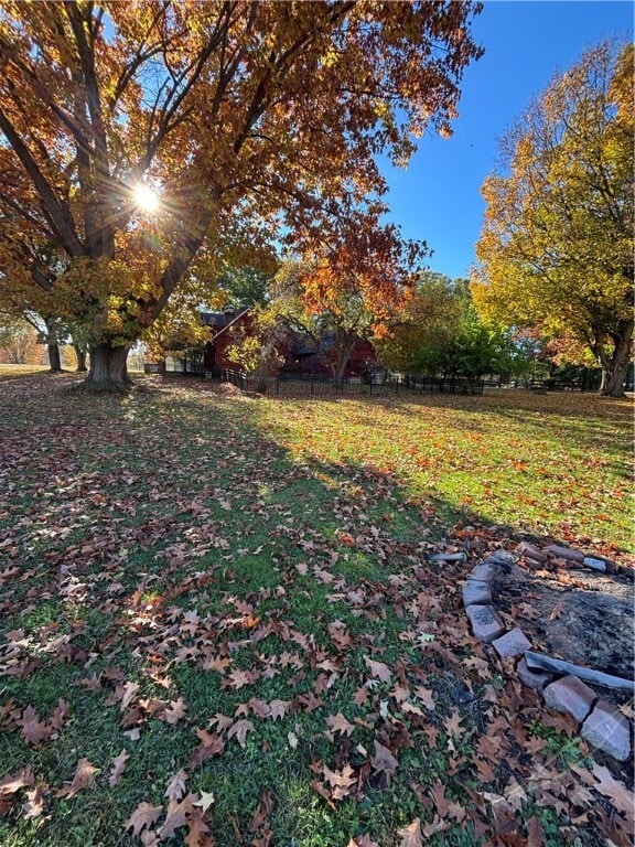 Building Photo - 930 W Bloomfield Rd