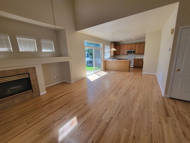 Building Photo - West Longmont 2 story single family home for rent in the much desired Renaissance neighborhood