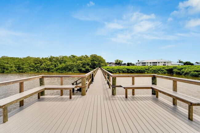 Building Photo - 840 Audubon Dr