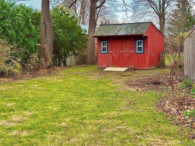 Building Photo - 60 Livingston St