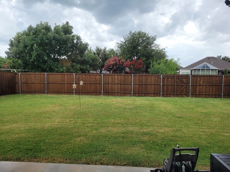 Building Photo - 8517 Campbell Dr