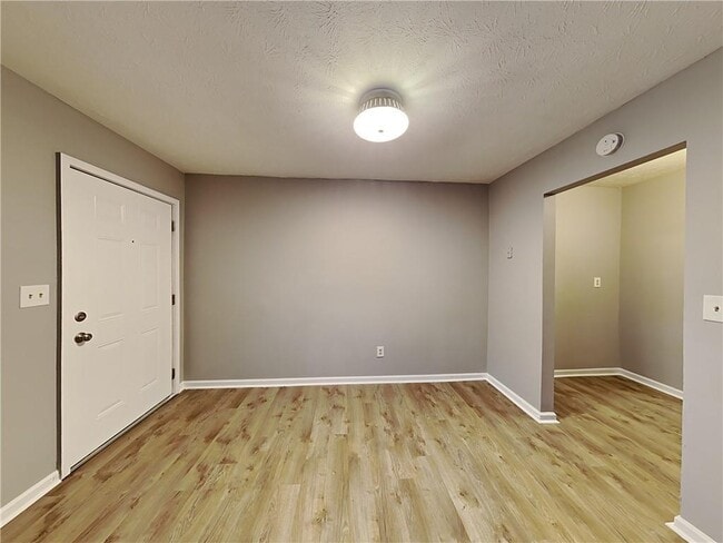 Building Photo - 37 Opal St