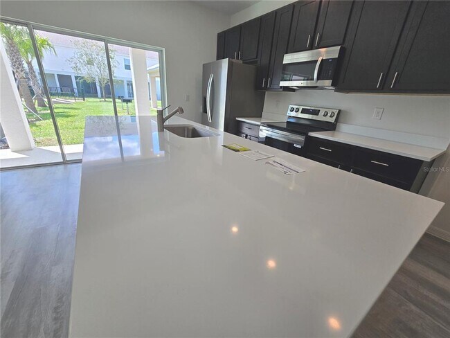 Building Photo - 737 Ashley Oaks Dr