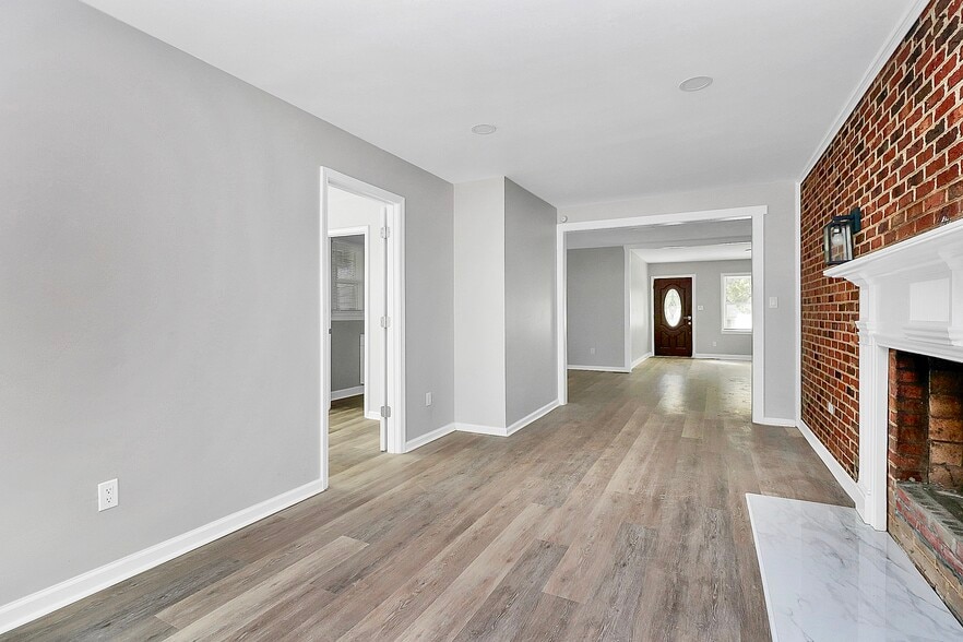 Building Photo - 6300 Monteith Dr