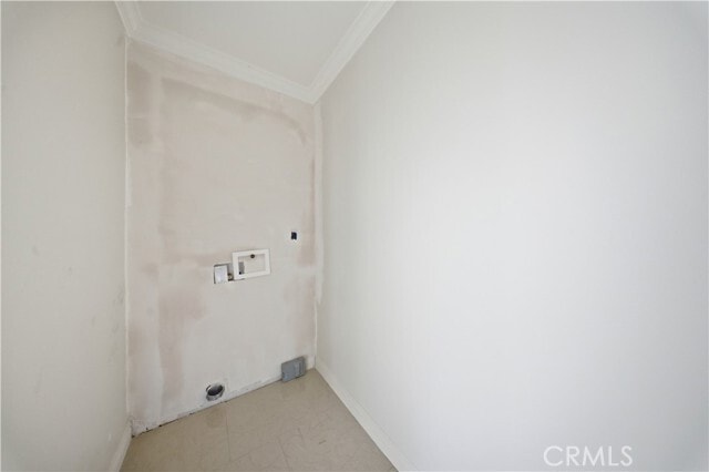 Building Photo - 6325 Marbrisa Ave