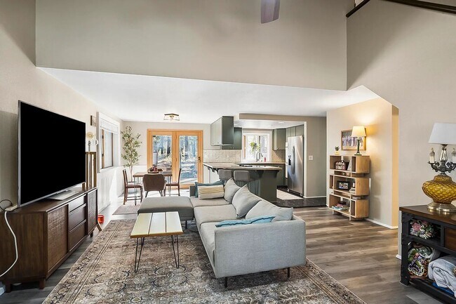 Building Photo - Beautiful Home- Backs up to BLM Land