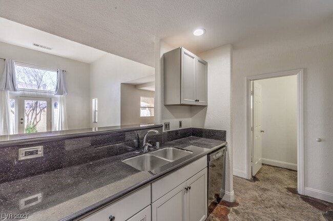 Building Photo - 1425 Bow Creek Ct