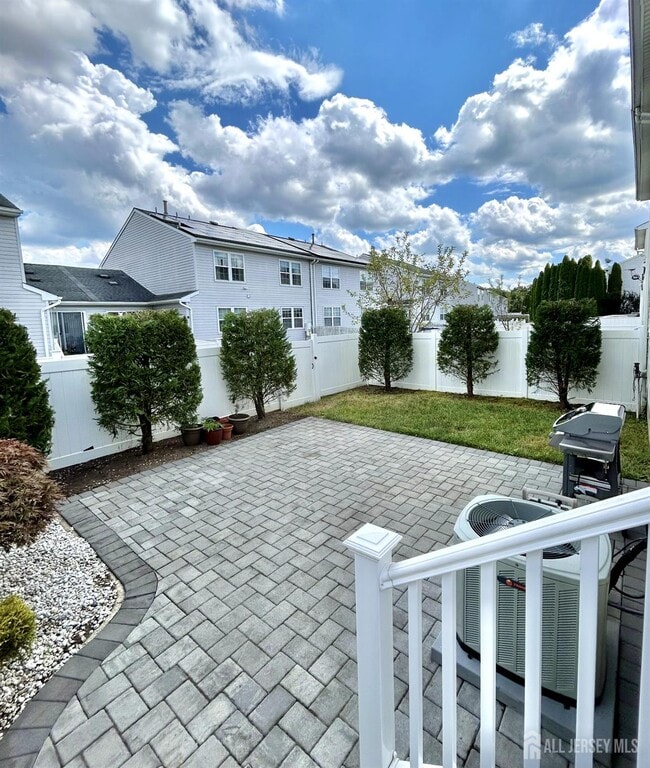 Building Photo - 27 Kingfisher Ct