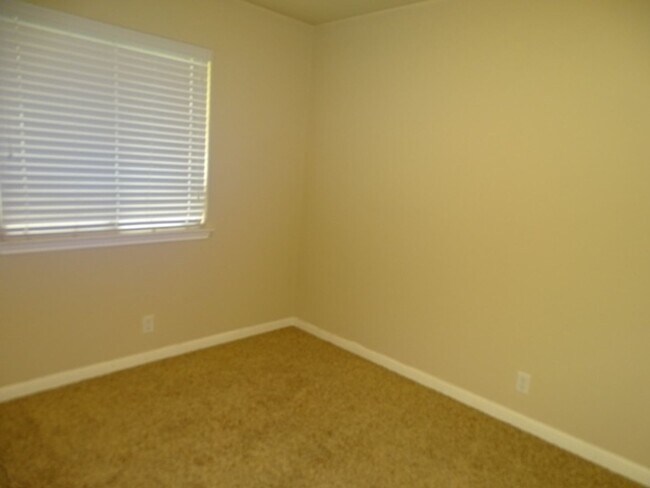 Building Photo - 3317 Orth Ave