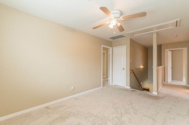 Building Photo - 13607 Auburn Oaks