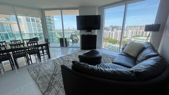 Building Photo - 150 Sunny Isles Blvd