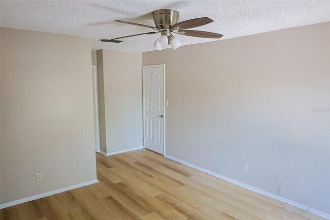Building Photo - 1061 85th Terrace N