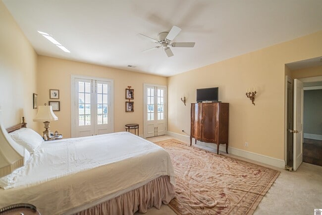 Building Photo - 2500 Biggs Rd