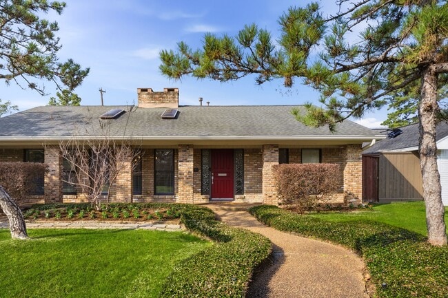 Building Photo - 531 Azaleadell Dr