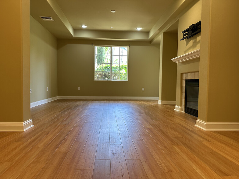 new wood floors - 12975 Agustin Pl