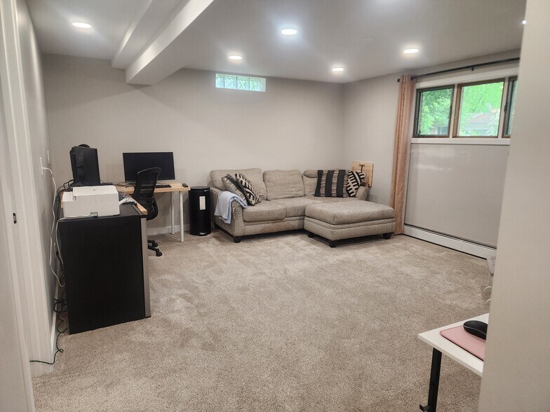 Downstairs Livingroom - 2816 Fernwood St