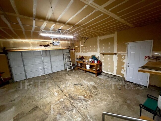 Building Photo - 8272 Kilmer Cir
