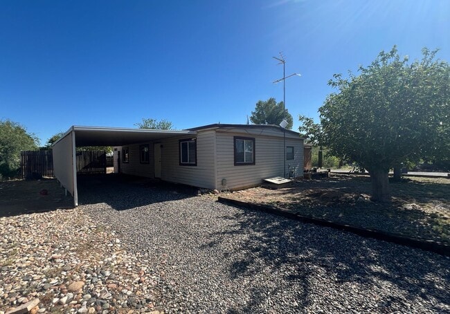 Building Photo - HOUSE - COTTONWOOD - VERDE VILLAGE
