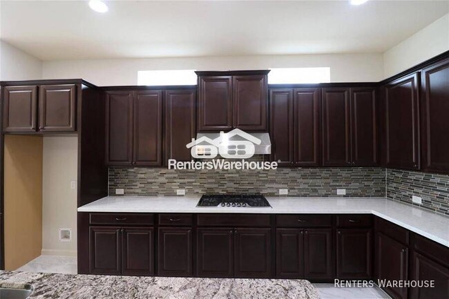 Building Photo - 2902 Iris Gable Ct