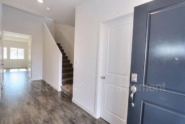 Building Photo - 716 Franklin St