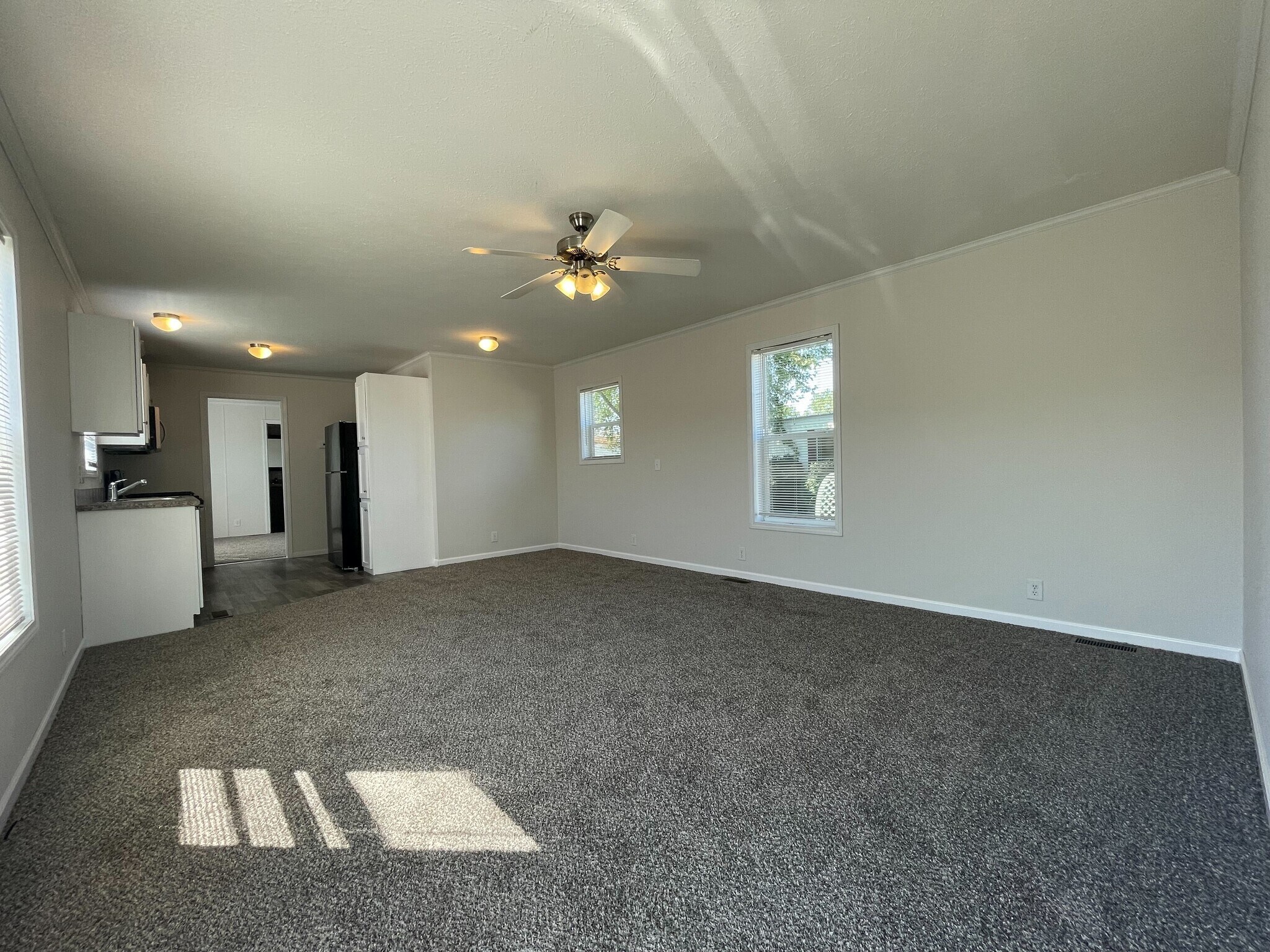 Building Photo - 38044 Johannes Dr