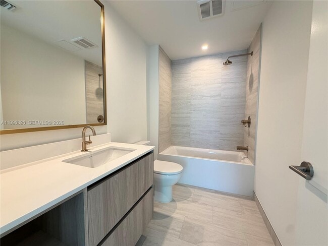 Building Photo - 77 SE 5th St