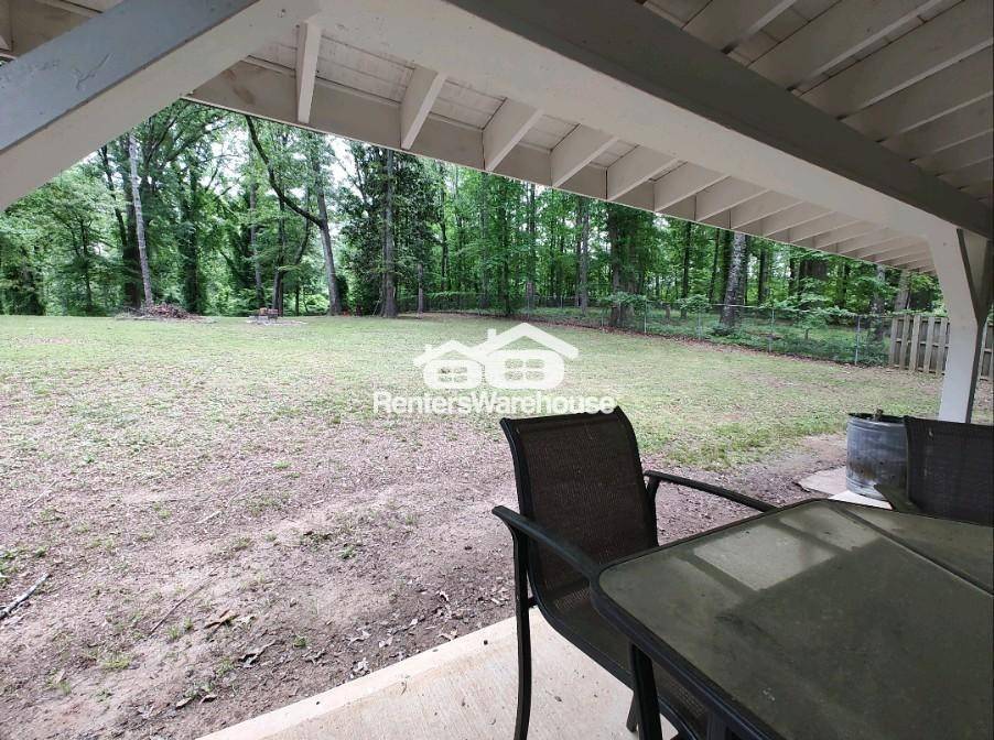 Building Photo - 5785 Crabapple Dr SW