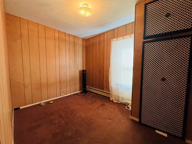 Building Photo - 503 Irving Ave