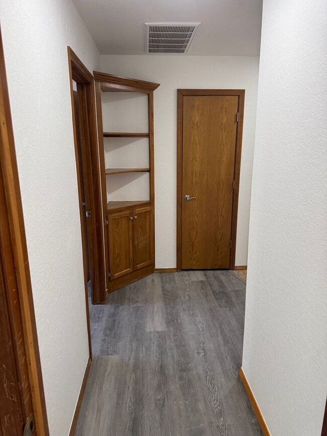 Building Photo - Comfortable Home in Moore