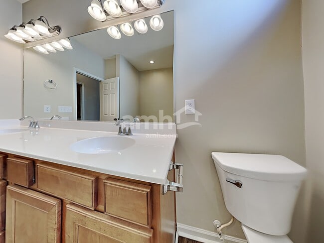 Building Photo - 116 Stoney Creek Way