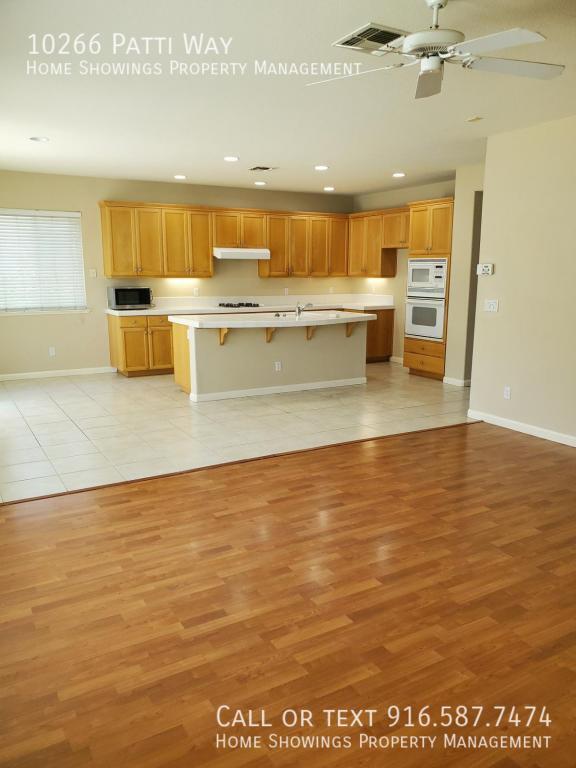 Building Photo - 10266 Patti Way