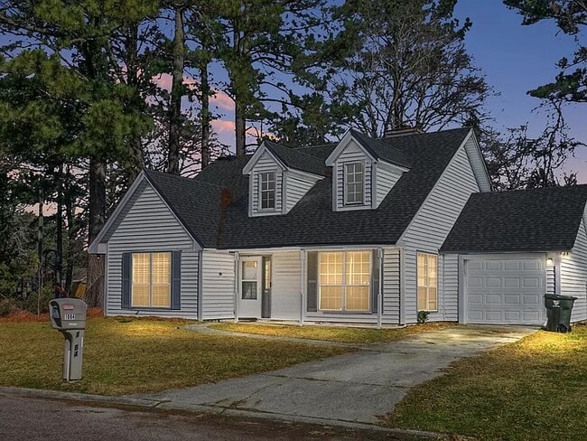 Building Photo - 1084 Willowood Ave