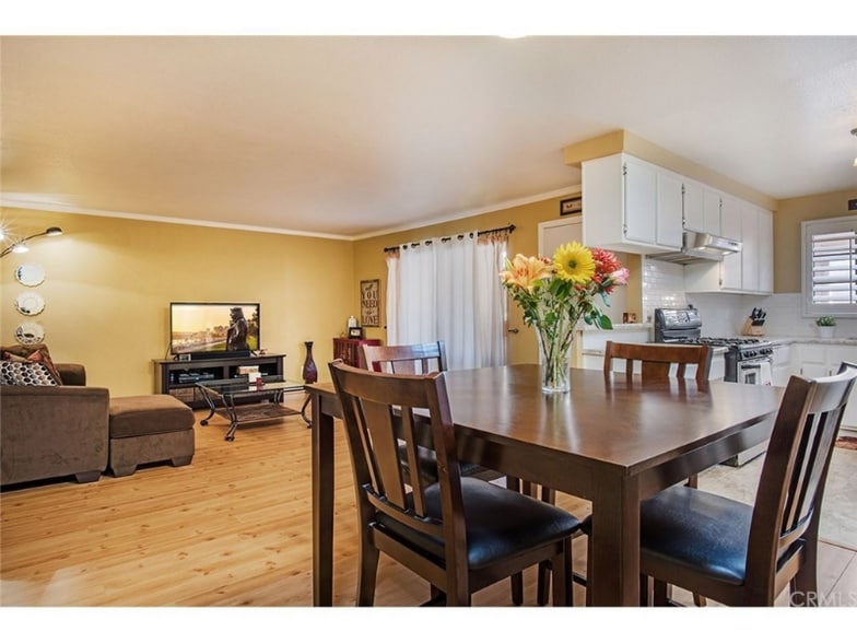 Building Photo - 4151 Hathaway Ave